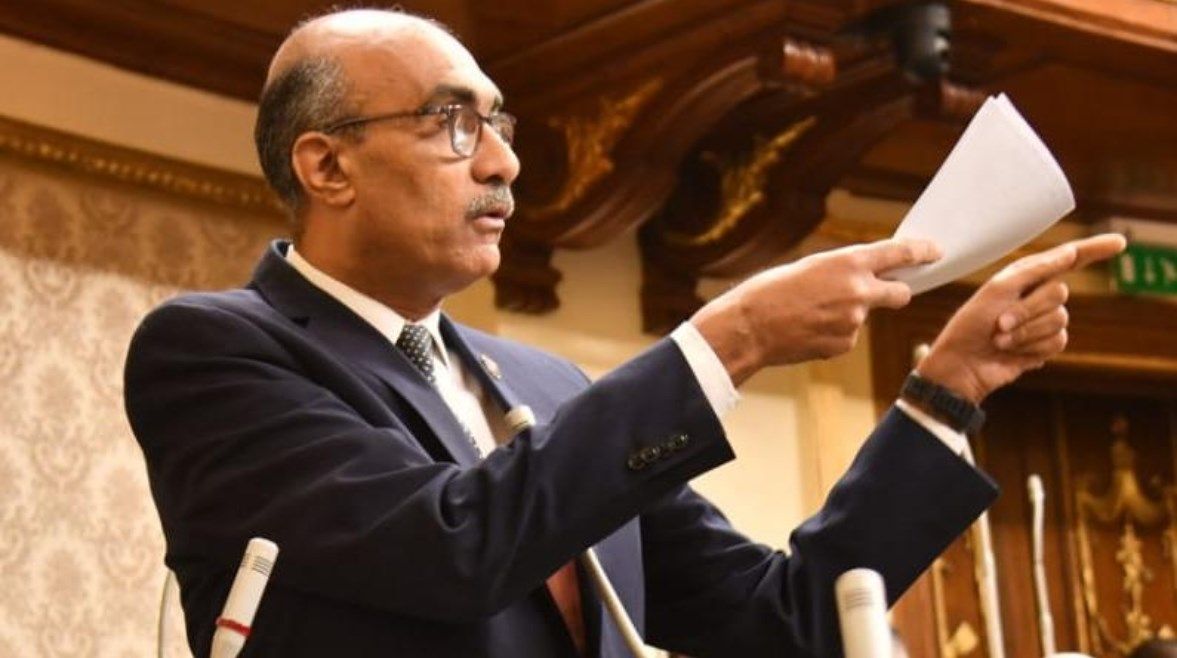 عاجل: طلب إحاطة بـ”النواب” بشأن فصل تعسفي وبيع مشبوه لأسهم “إيسترن كومباني”