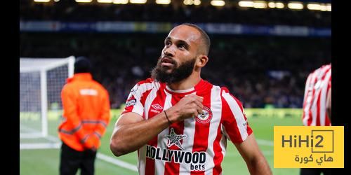 عاجل: مبويمو يحسم موقفه من الانضمام الى مانشستر يونايتد