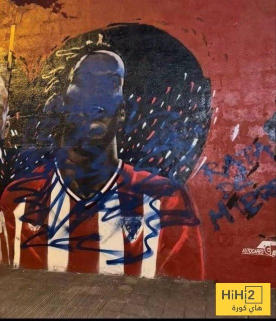 عاجل: بعد تخريب جدارية نيكو ويليامز .. رد قوي من الرسام كارلوس لوبيز