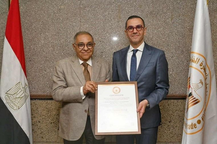 الخطيب يتسلم شهادة تجديد المواصفة القياسية الدولية لنظام…