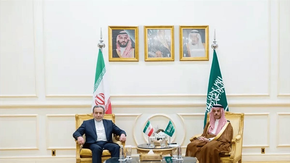 عاجل: وزير الخارجية يتلقى رسالة خطية من نظيره الإيراني
