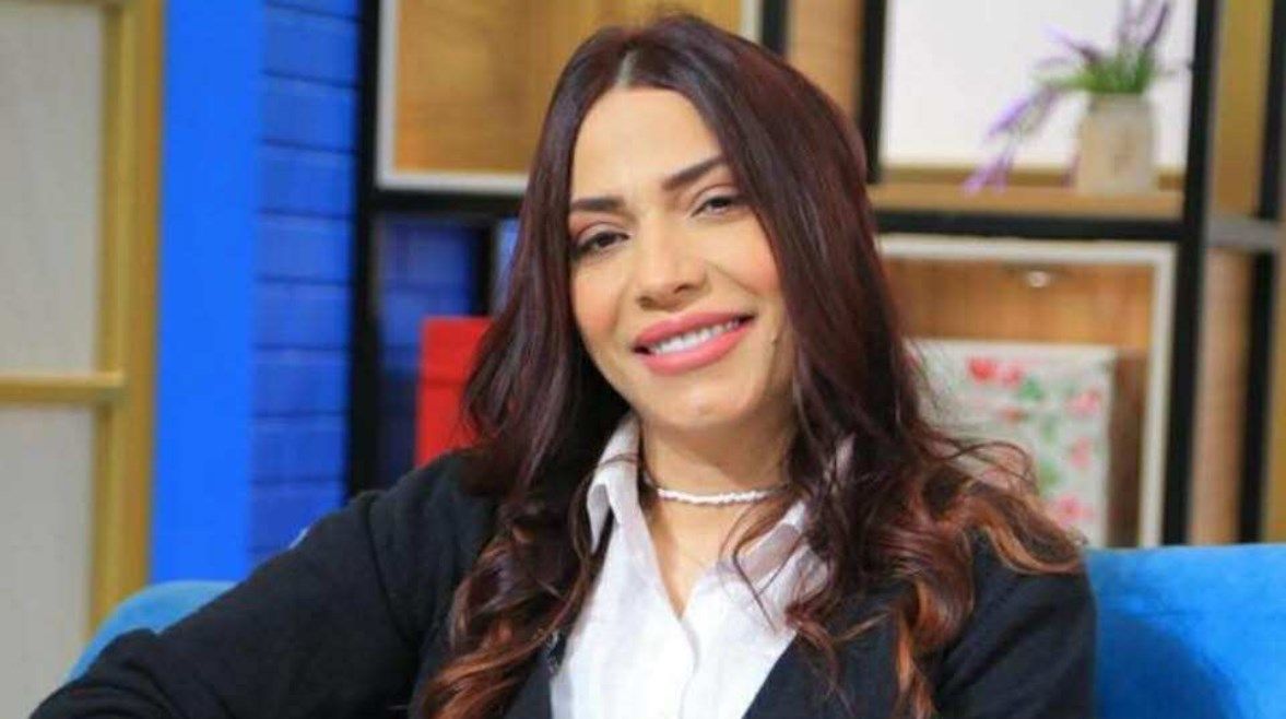 عاجل: تفاحة آدم.. الرمز بين الأسطورة والوجود