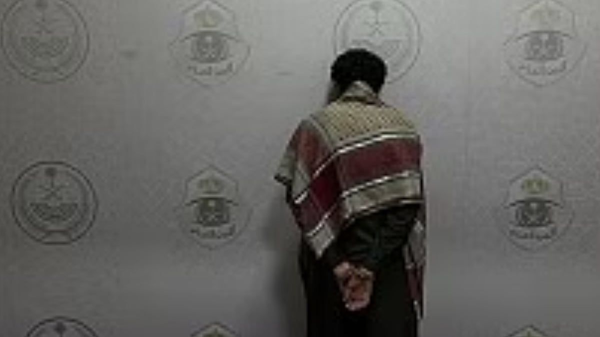 عاجل: ضبط مخالف لنظام أمن الحدود لنقله 8 مخالفين لنظام أمن الحدود