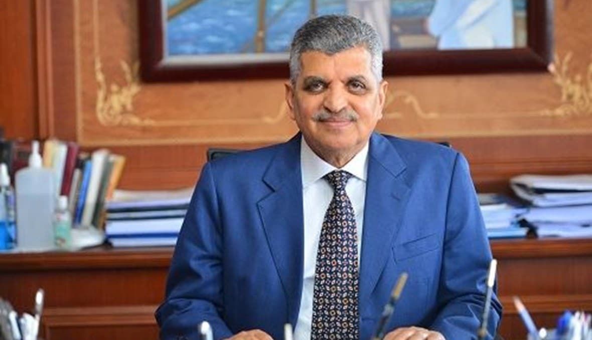 أسامة ربيع: حركة الملاحة بقناة السويس منتظمة ولم تتأثر بحادث…