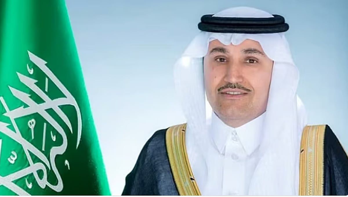 عاجل: «الجاسر» يضع حجر أساس الممر اللوجستي الرابط بين ميناء جدة الإسلامي والمنطقة اللوجستية بالخُمرة