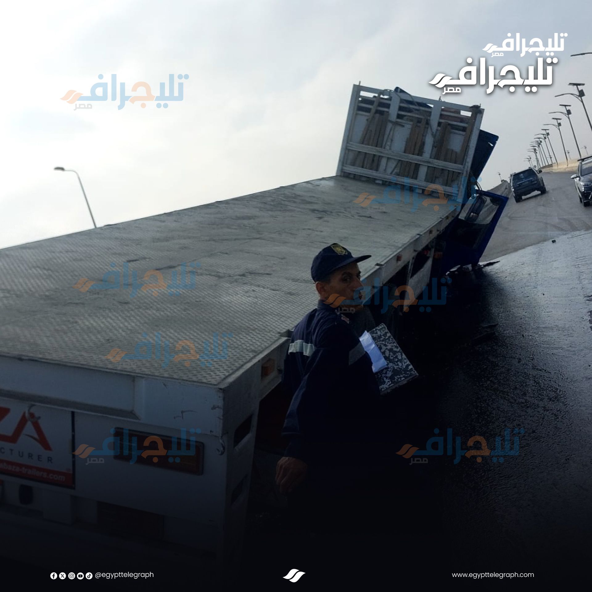 عاجل: انتشال أول مصاب من إحدى تريلات حادث طريق إسكندرية الصحراوي (صور)