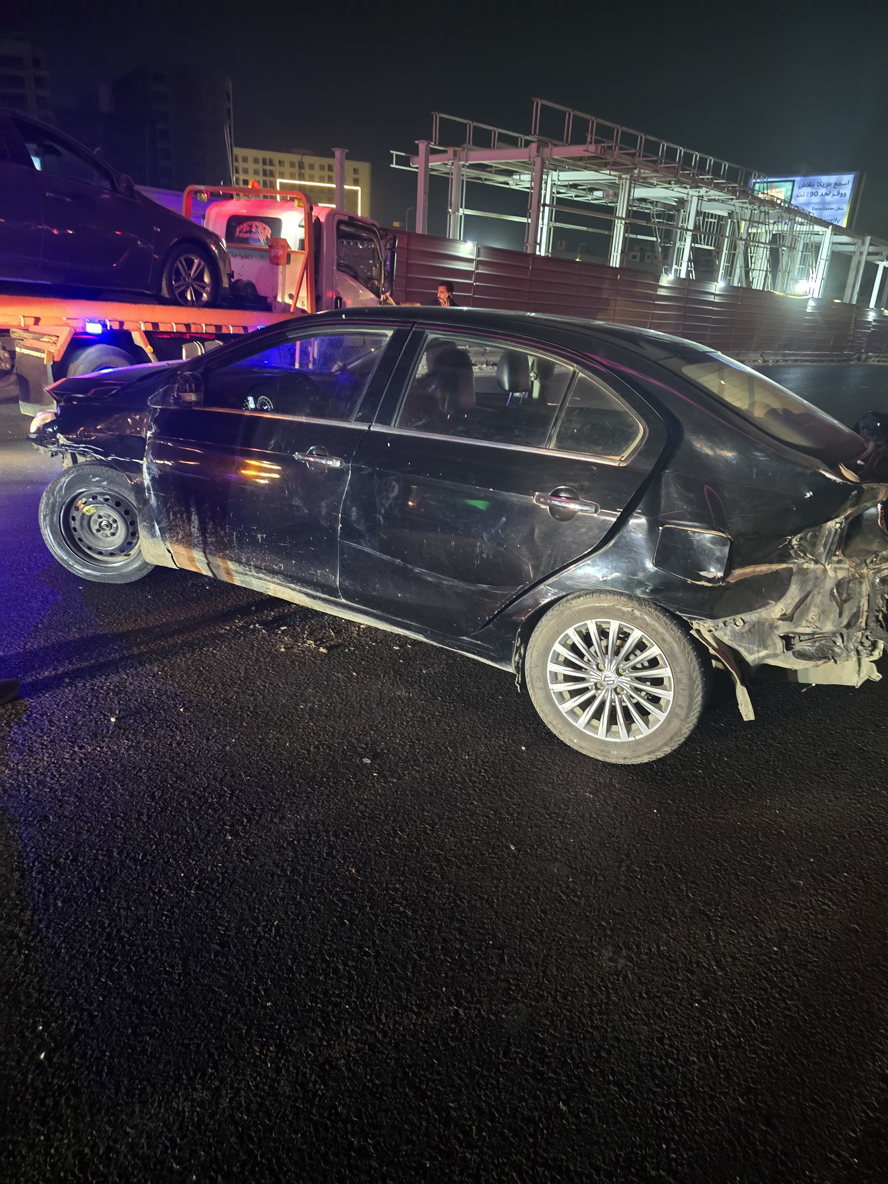 عاجل: اتفرج عيان يروي لحظة هروب سائق التريلا بعد حادث الدائري