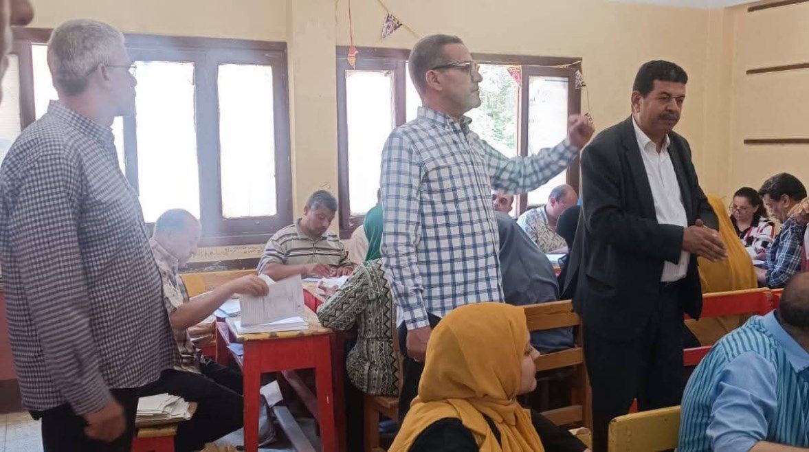 عاجل: إصابة طالب ثانوية بعد دخول سماعة غش من أذنه بسوهاج