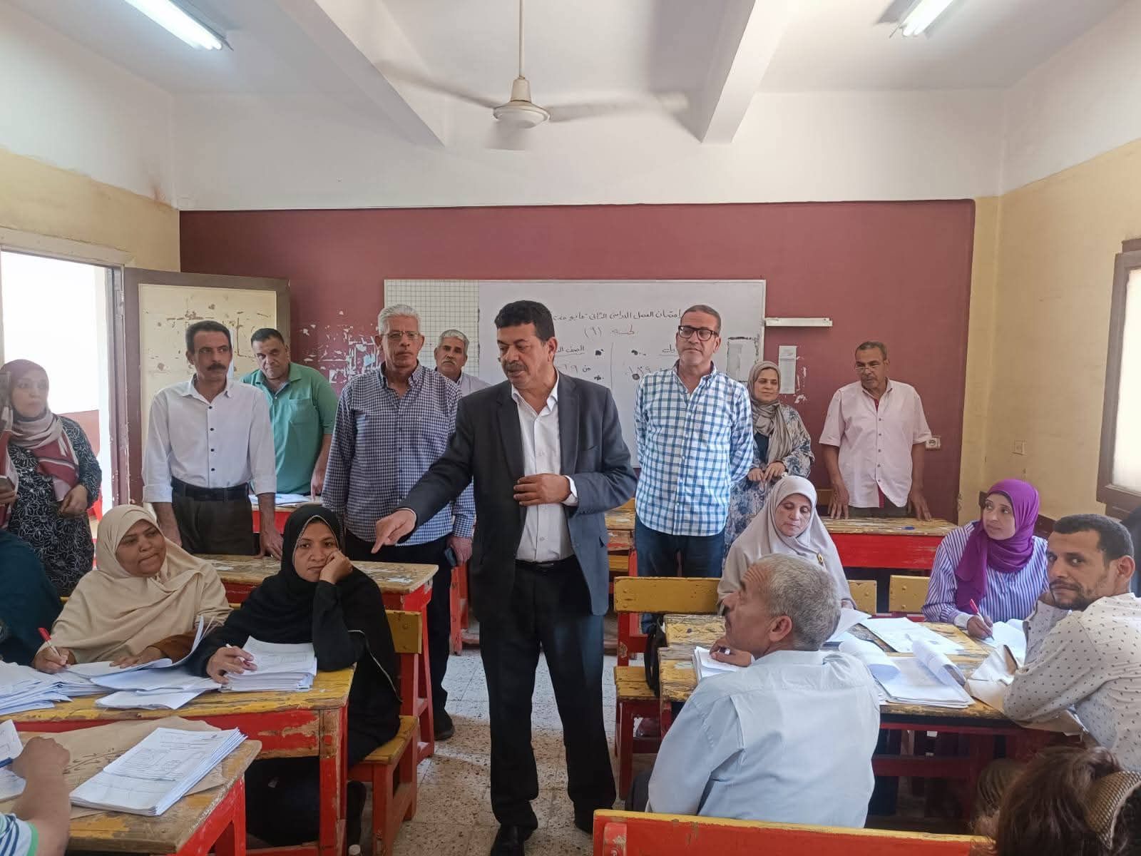 عاجل: إصابة طالب ثانوية بعد دخول سماعة غش من أذنه بسوهاج