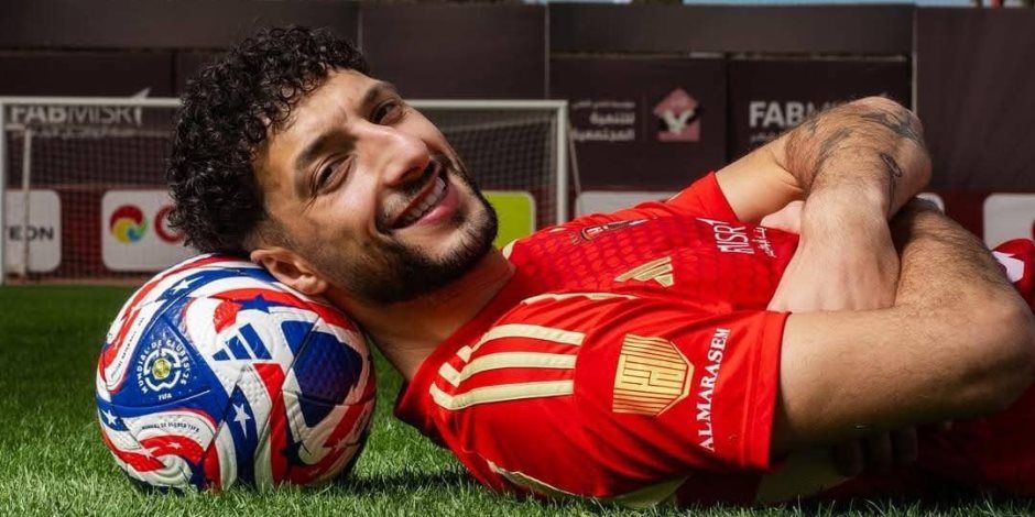 لعدم تكرار خطأ أزارو.. الأهلى يفتح المزاد على وسام أبو على