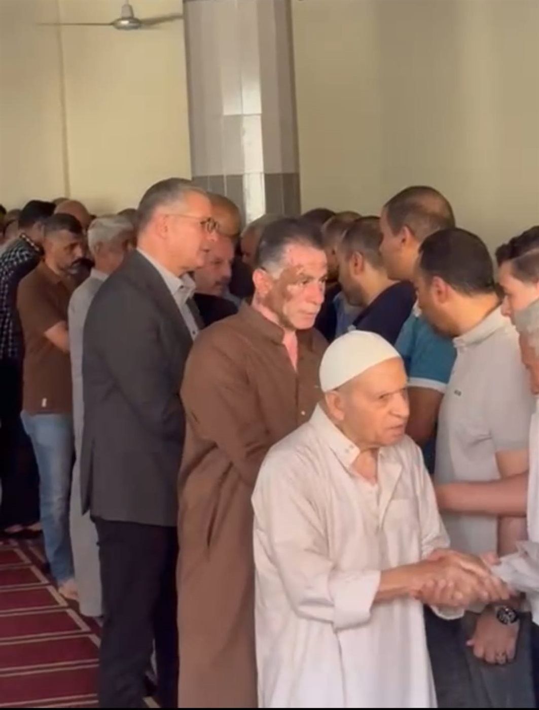 عاجل: من الغربية للمعادي.. وزير البترول يقدم العزاء في ضحيتي غرق الحفار