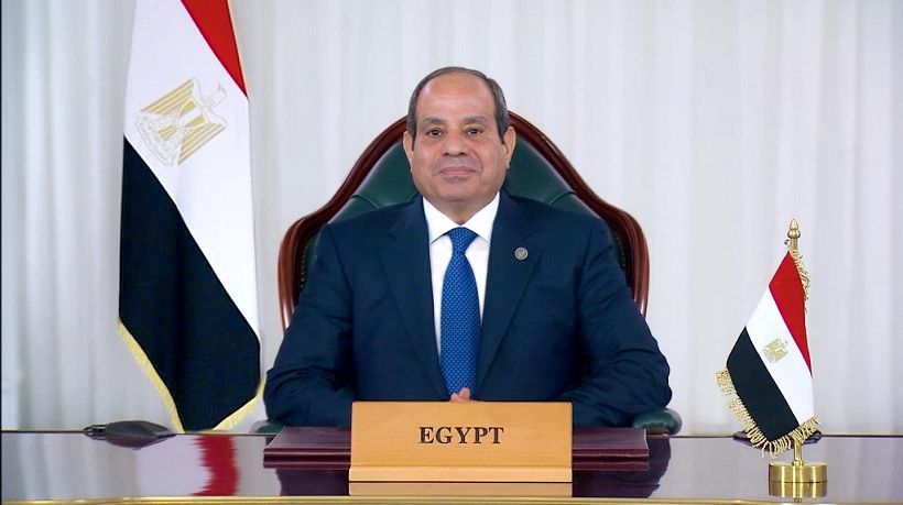 السيسي يعين مستشارا ماليا ونائبا لرئيس قناة السويس