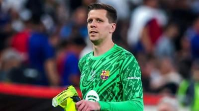 برشلونة يُجدد عقد تشيزني حتى 2027