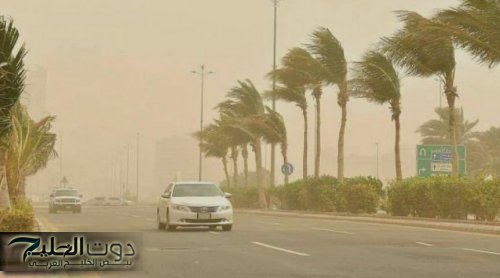 رياح قوية تصاحبها أتربة مثارة في منطقة نجران