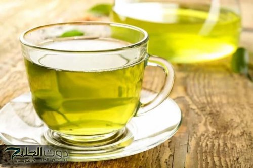 “شي لايصدق!!”.. قدرة ربانية عجيبة لهذه العشبة تعمل على تنظيف سموم الكلى والكبد والجسم!!.. في دقائق!!