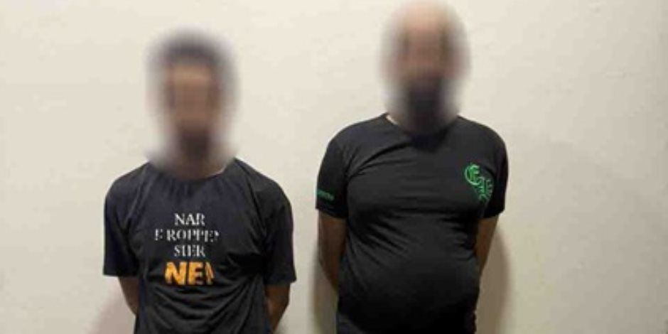 كشف ملابسات مقطع فيديو متداول تضمن قيام أحد الأشخاص يستقل دراجة نارية وبصحبته آخر بترويج المواد المخدرة بالقليوبية وضبط مرتكبا الواقعة