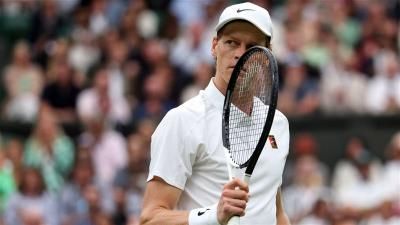 سينر يعبر إلى نهائي ويمبلدون