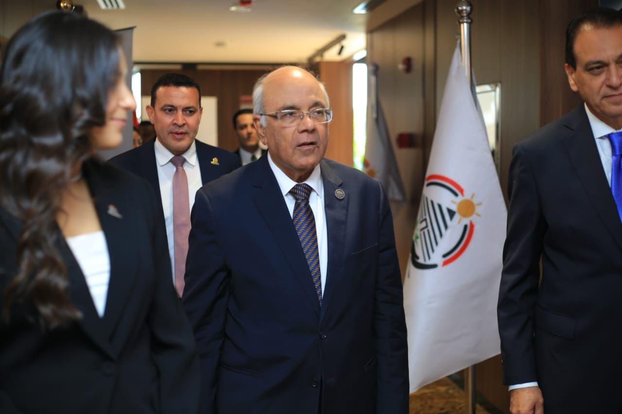 توافد ممثلو أحزاب "القائمة الوطنية" لحضور الاجتماع التنسيقى بحزب الجبهة.. صور