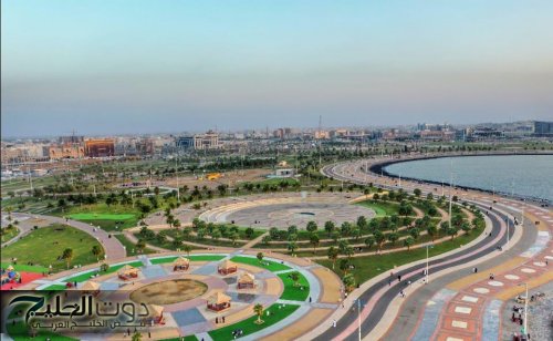 أتربة وانخفاض رؤية حتى الثامنة مساءً في جازان
