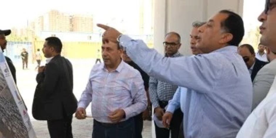 خلال جولته بمحافظة الإسكندرية .. رئيس الوزراء يتفقد مشروع إنشاء محور السادات "كوبري 45"