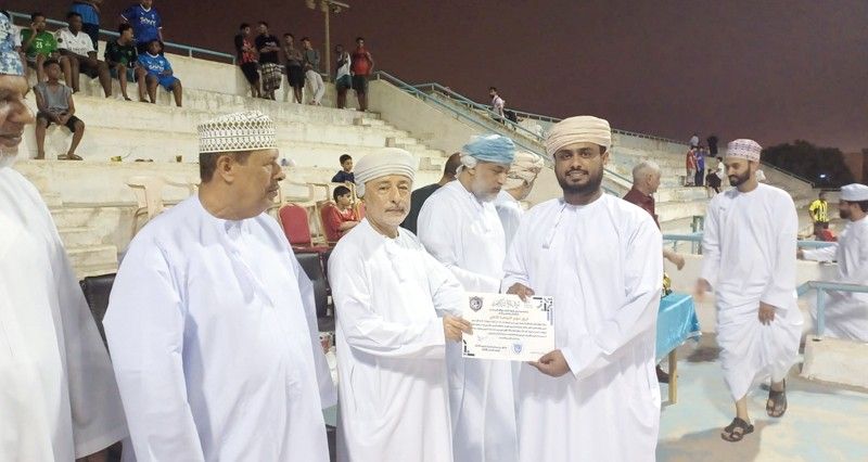 فريق المغسيل يتوج ببطولة الهواة «شجع فريقك» بنادي صلالة