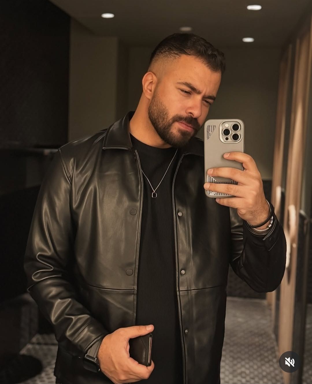 الملحن والموزع سام محمد يكشف لـ "دوت الخليج الفني" كواليس أغنية "مستني إيه" وسر نجاحها السريع (حوار)