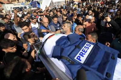 أخبار اليمن : تقرير: استشهاد 33 صحفياً فلسطينياً و739 انتهاكاً في 6 أشهر