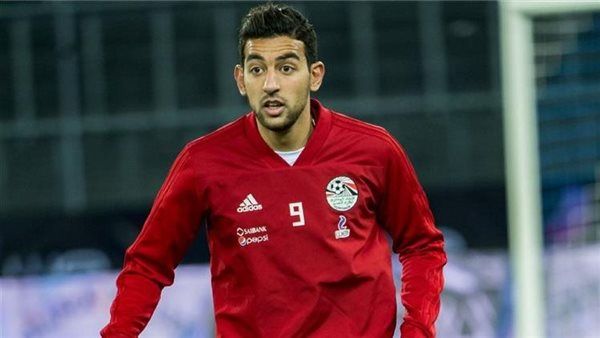 "الهداف المظلوم” صفقة الأهلي المُحتملة.. أحمد حسن كوكا من شوارع التجاهل إلى أرقام المجد الأوروبي!