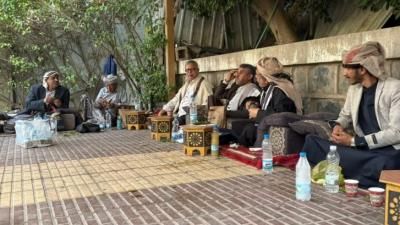 أخبار اليمن : بن حبتور يقدّم واجب العزاء لمحافظ شبوة