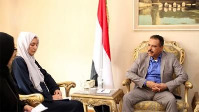 أخبار اليمن : عامر يلتقي القائم بأعمال بعثة "أونمها"