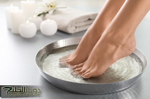 فوائد غير متوقعة لنقع القدمين في الماء والملح