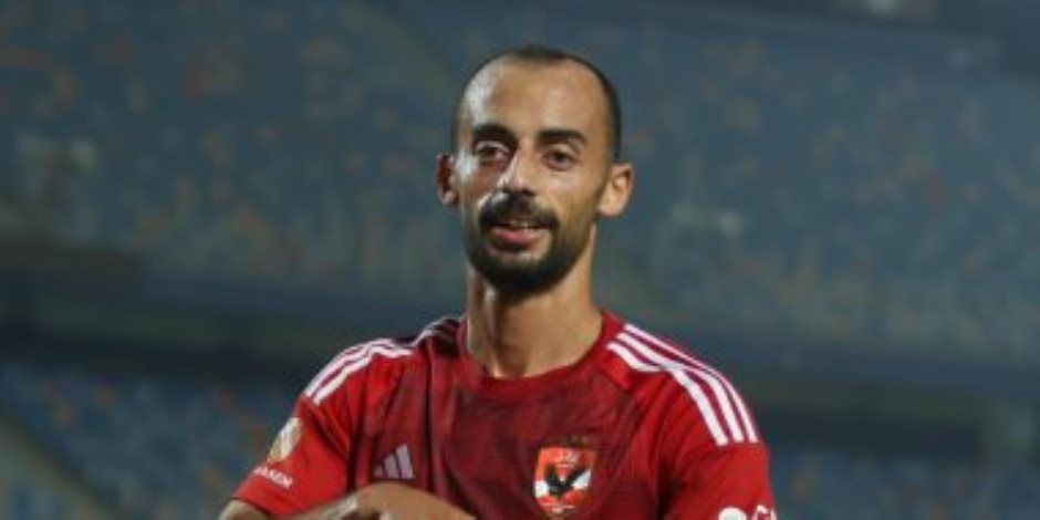 أحمد عبدالقادر يظهر في تدريبات الأهلى قبل غلق باب القيد بساعات