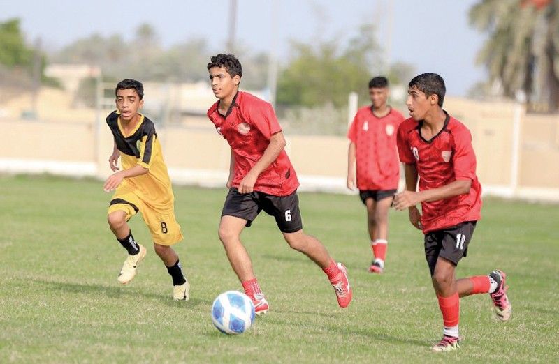 10 فرق فـي بطولة فريق حسيفين الكروية للمراحل السنية بشناص