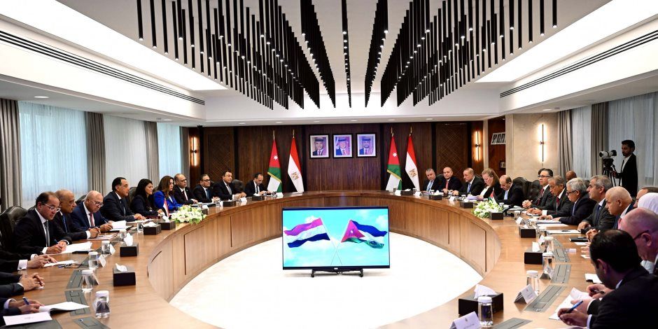 رئيس وزراء الأردن يعرب عن تقديره للدور المصرى البارز فى دعم القضية الفلسطينية