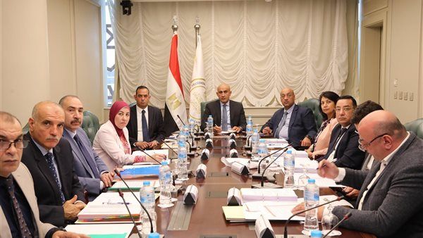 "عبداللطيف" يترأس الاجتماع الدورى لمجلس إدارة صندوق دعم وتمويل وإدارة وتشييد المشروعات التعليمية