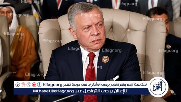 ملك الأردن يغادر نيوم وولي العهد في مقدمة مودعيه