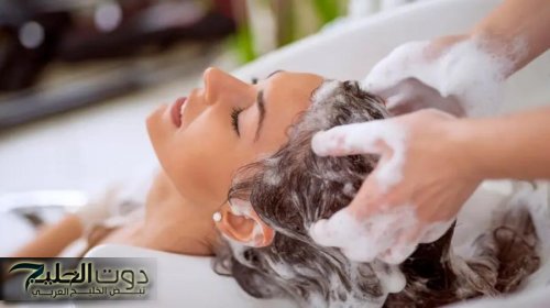 أطباء الجلد: غسل الشعر 6 مرات أسبوعيًا لا يضر