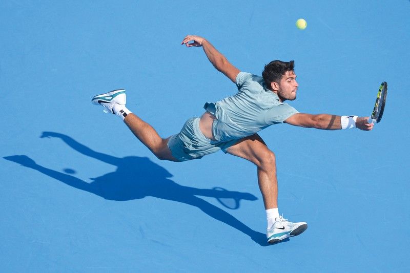 فـي بطولة سينسيناتي المفتوحة للتنس : ألكاراز يفوز على روبليف ويضرب موعدا مع زفيريف