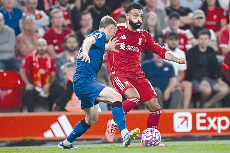 فـي الدوري الإنجليزي: صلاح وكييزا يقودان ليفربول لفوز متأخر على بورنموث