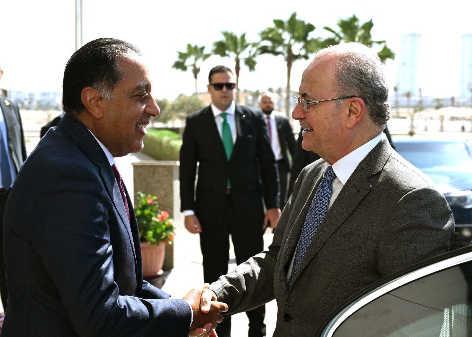 رئيس الوزراء يستقبل نظيره الفلسطينى ويؤكد موقف مصر الثابت تجاه القضية الفلسطينية