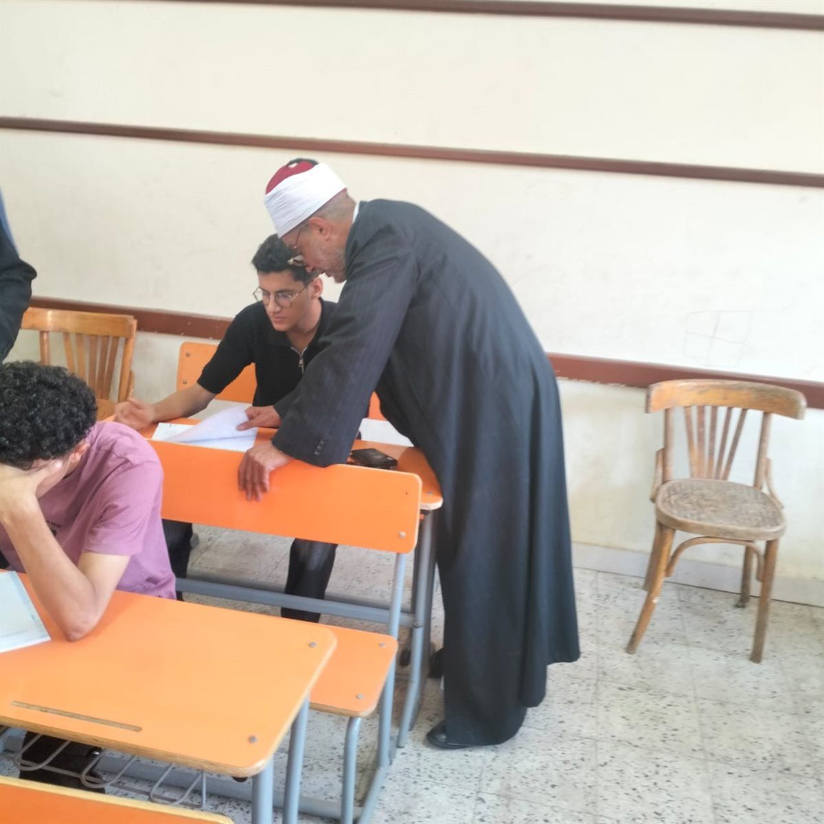 قيادات قطاع المعاهد يتابعون امتحانات الثانوية الأزهرية للدور الثاني
