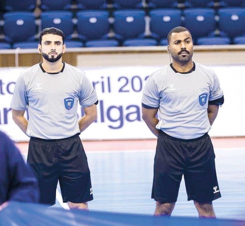 الحكمان الوهيبي والشحي يختتمان مشاركتهما فـي كأس العالم للناشئين لكرة اليد بمصر