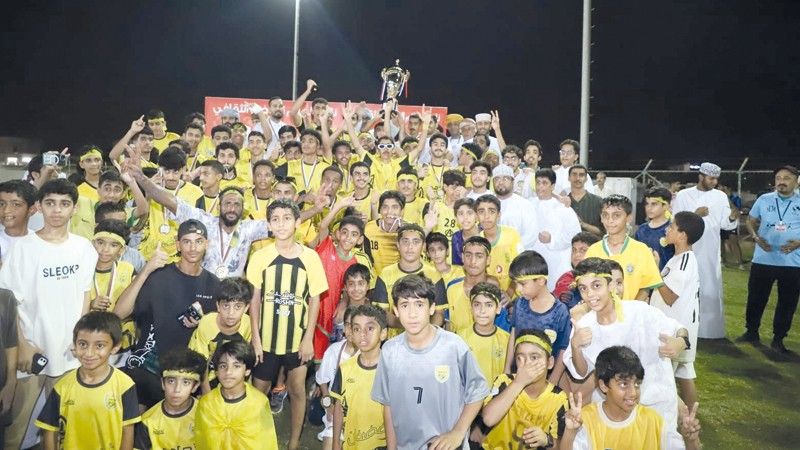 تتويج فريق غضفان بطلا لدوري المراحل السنية بنادي السلام