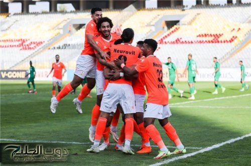 قبل مباراة فاركو.. أزمة نارية في الزمالك بطلها مهاجم الفريق