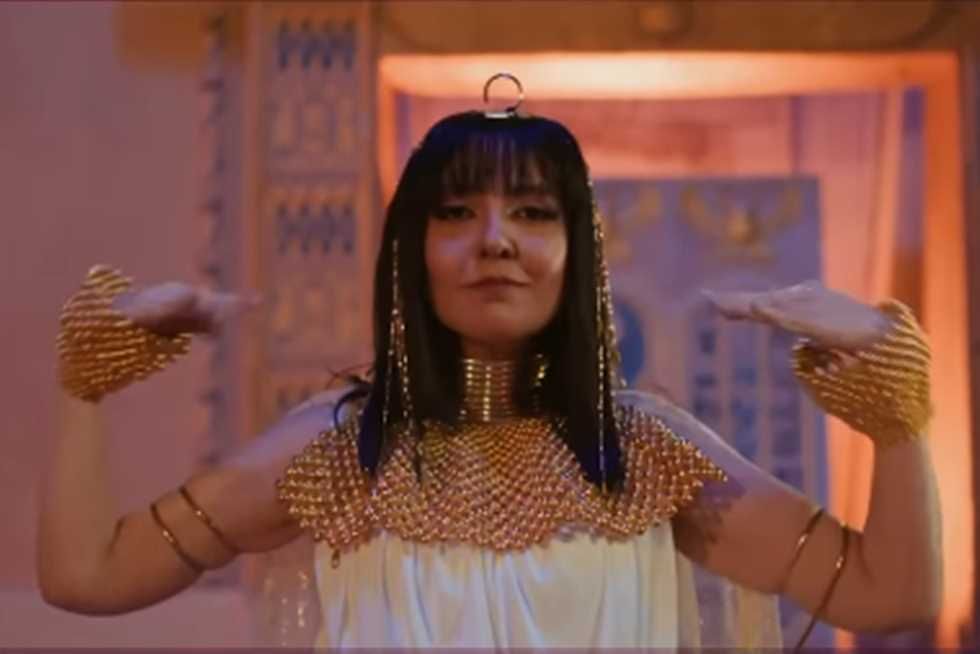 مي كساب تدعم الرجالة بـ أغنية جديدة بفيلم "آخر راجل في العالم"