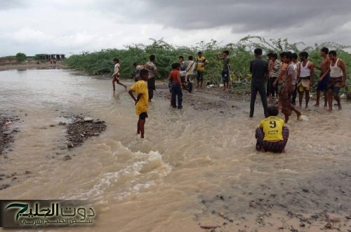 فيضانات مدمرة تجرف قرى يمنية وتخلف ضحايا