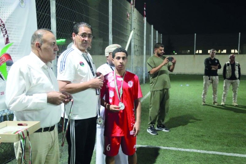 الأحمر المدرسي ينهي مشاركته العربية بالفضية والبرونزية