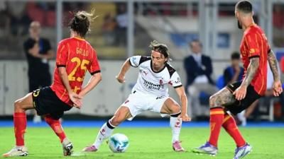 ميلان يحقق فوزه الأول في الكالتشيو