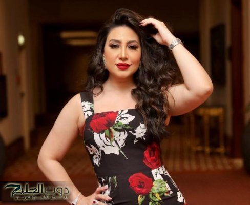 بوسي تتألق بإطلالة صيفية أنيقة وتنشر صورها عبر إنستجرام