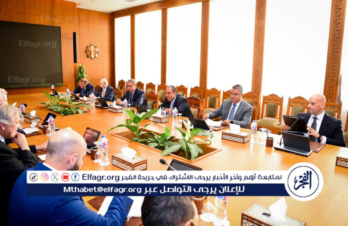 وزير الخارجية يستقبل السيناتور كريس فان هولن والسيناتور جيف ميركلي عضوي مجلس الشيوخ الأمريكي